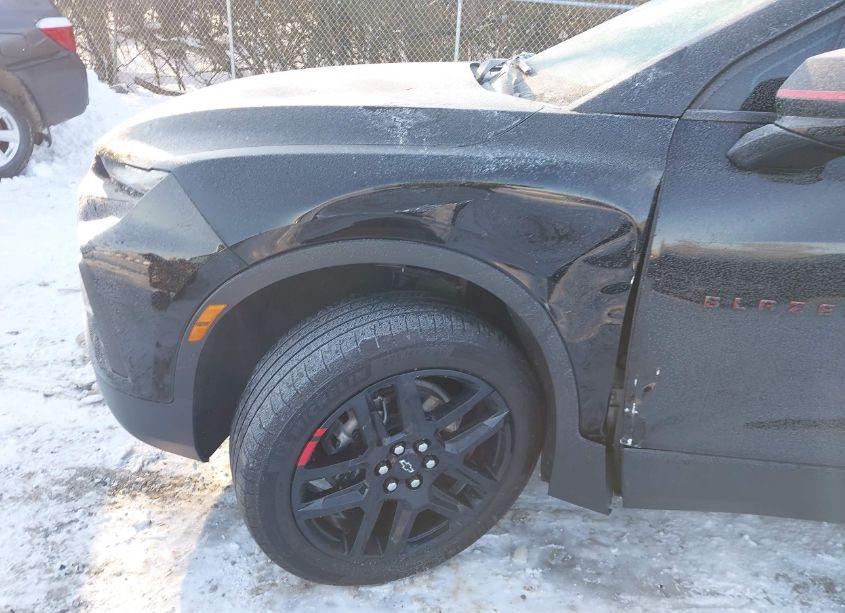 Photo 6 of 2021 Chevrolet Blazer FWD 2LT (VIN 3GNKBCRS1MS518097)