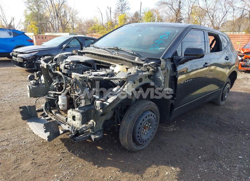Photo 2 of 2021 Chevrolet Blazer FWD 2LT (VIN 3GNKBCRS1MS578042)