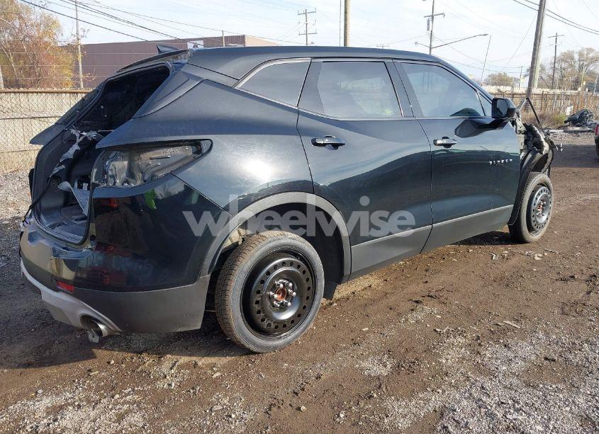 Photo 4 of 2021 Chevrolet Blazer FWD 2LT (VIN 3GNKBCRS1MS578042)