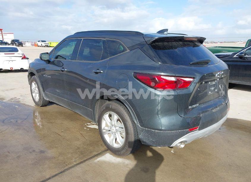 Photo 3 of 2020 Chevrolet Blazer FWD 2LT (VIN 3GNKBCRS2LS592322)