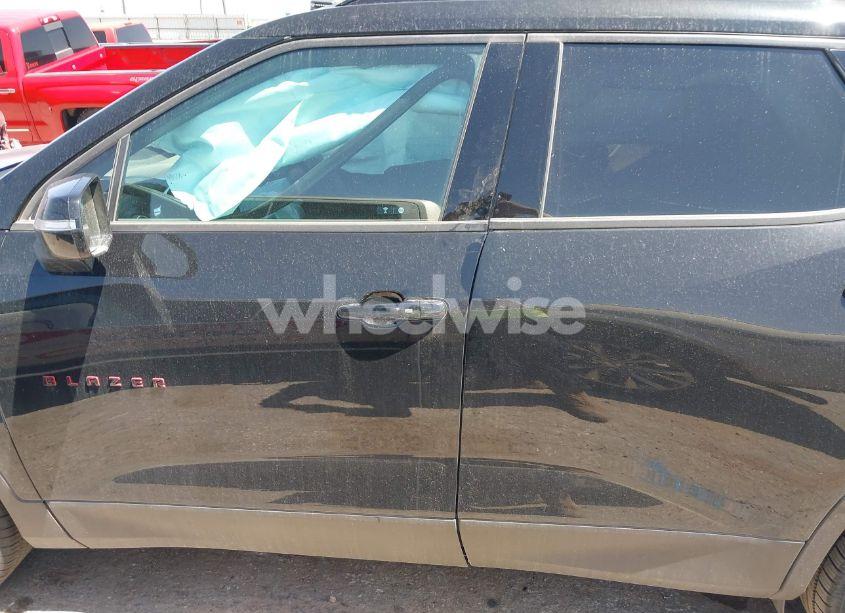 Photo 13 of 2020 Chevrolet Blazer FWD 2LT (VIN 3GNKBCRS2LS618188)