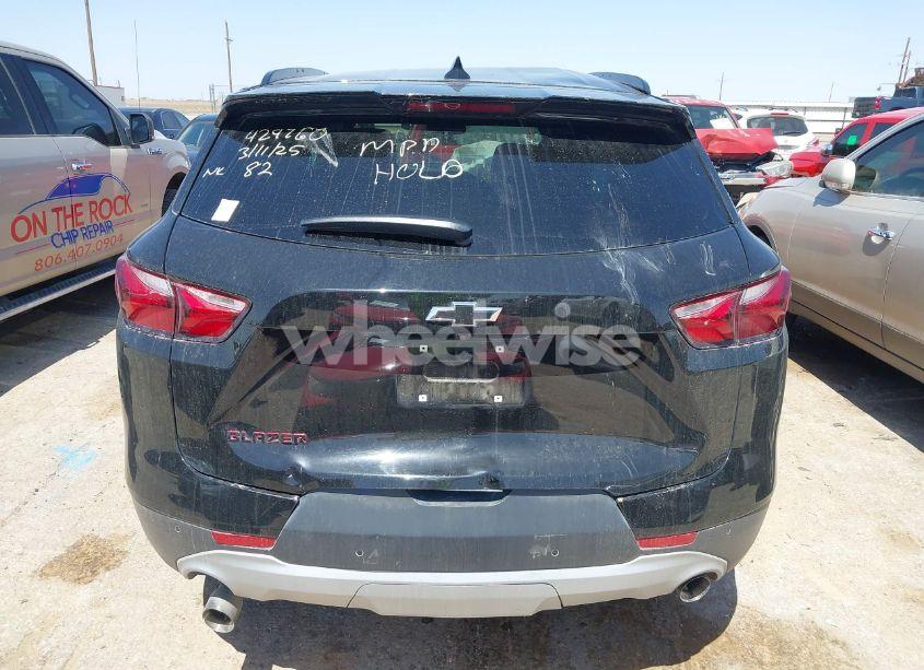 Photo 15 of 2020 Chevrolet Blazer FWD 2LT (VIN 3GNKBCRS2LS618188)