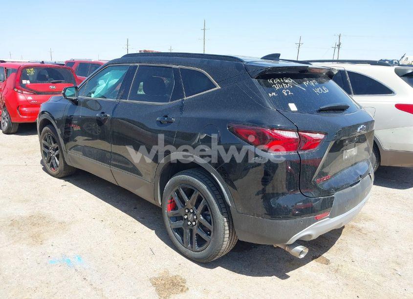 Photo 3 of 2020 Chevrolet Blazer FWD 2LT (VIN 3GNKBCRS2LS618188)