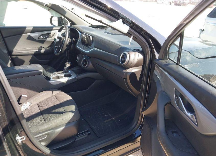 Photo 5 of 2020 Chevrolet Blazer FWD 2LT (VIN 3GNKBCRS2LS640014)