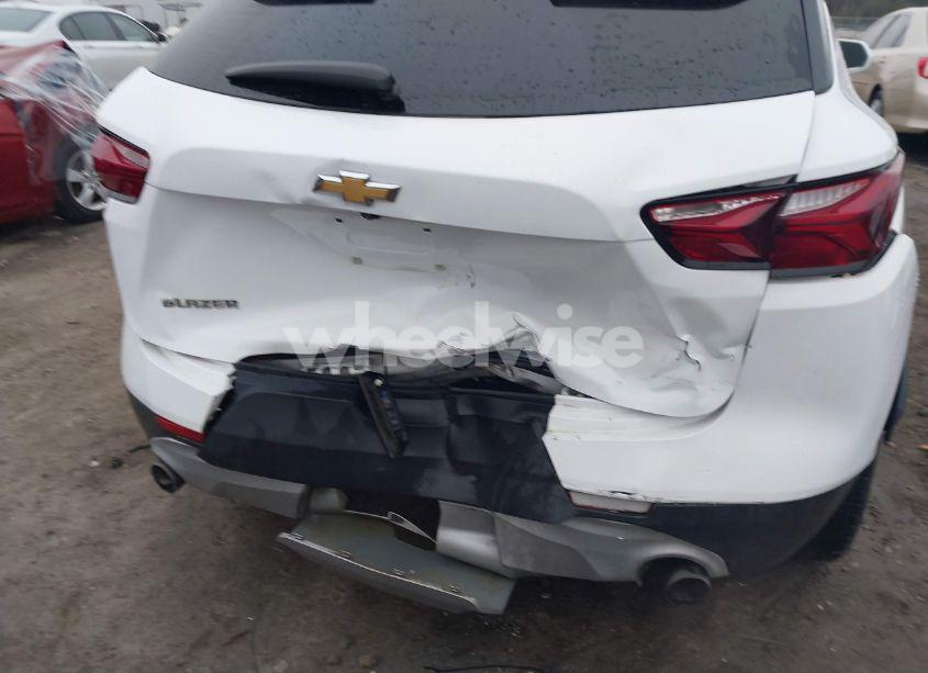 Photo 6 of 2019 Chevrolet Blazer (VIN 3GNKBCRS3KS568125)