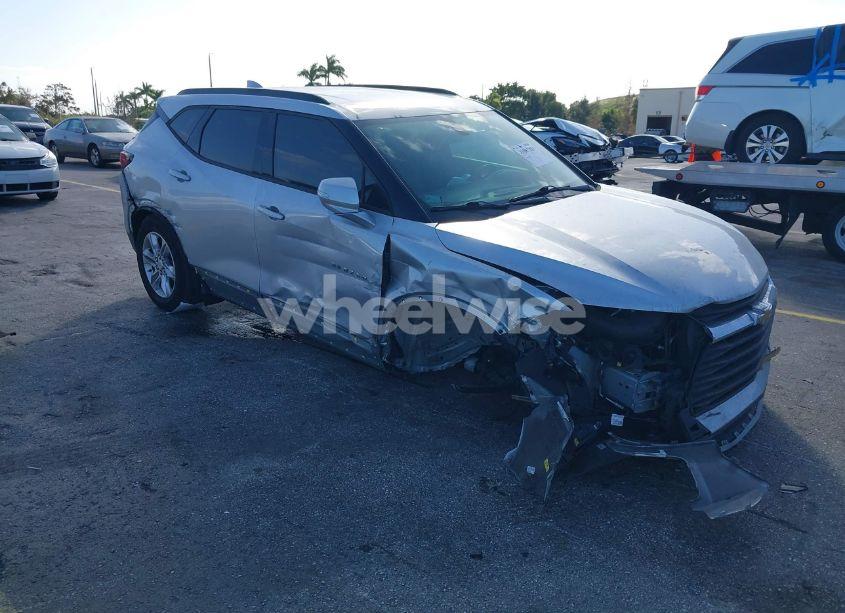 2019 Chevrolet Blazer (VIN 3GNKBCRS3KS668242) main photo