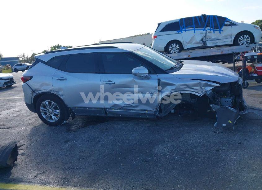 Photo 12 of 2019 Chevrolet Blazer (VIN 3GNKBCRS3KS668242)