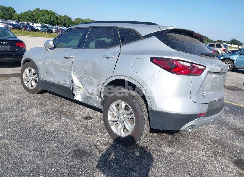 Photo 3 of 2019 Chevrolet Blazer (VIN 3GNKBCRS3KS668242)