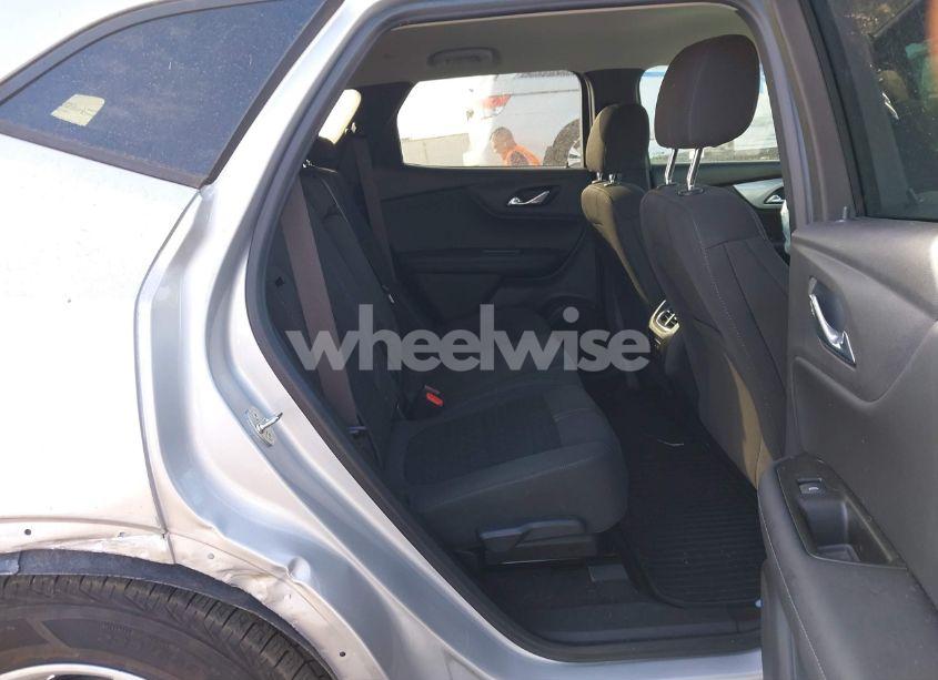 Photo 8 of 2019 Chevrolet Blazer (VIN 3GNKBCRS3KS668242)