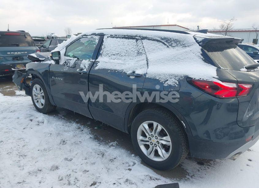 Photo 3 of 2020 Chevrolet Blazer FWD 2LT (VIN 3GNKBCRS3LS603246)