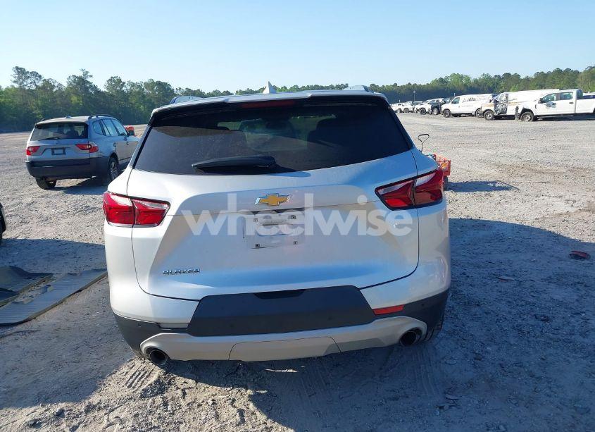 Photo 16 of 2020 Chevrolet Blazer FWD 2LT (VIN 3GNKBCRS4LS618919)