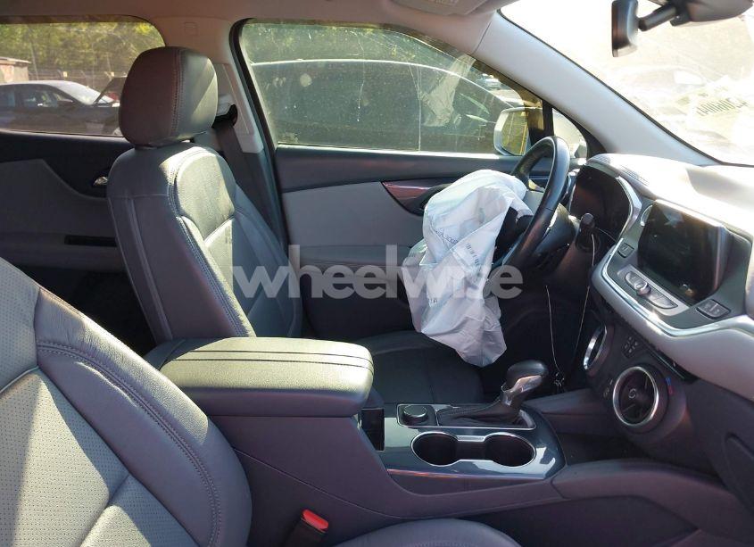 Photo 5 of 2020 Chevrolet Blazer FWD 2LT (VIN 3GNKBCRS4LS618919)