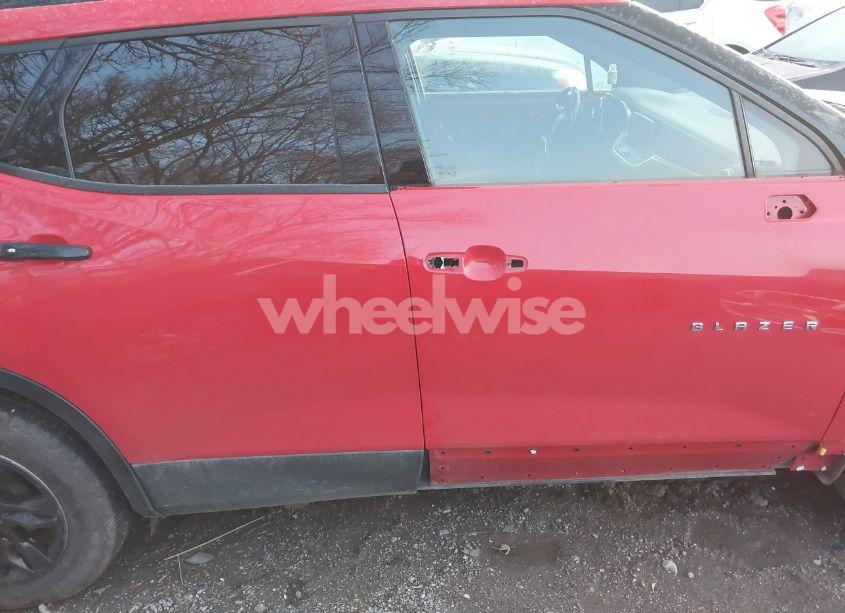 Photo 13 of 2020 Chevrolet Blazer FWD 2LT (VIN 3GNKBCRS4LS677498)