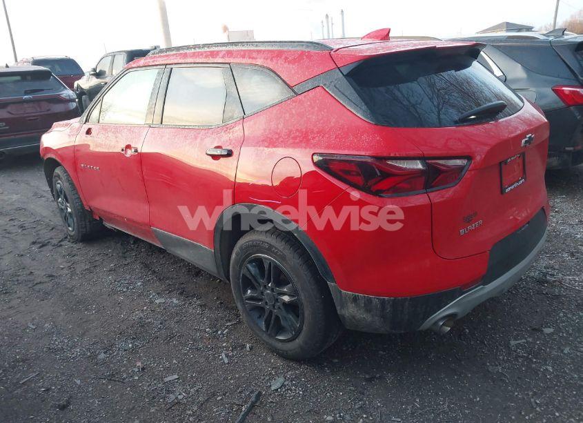 Photo 3 of 2020 Chevrolet Blazer FWD 2LT (VIN 3GNKBCRS4LS677498)