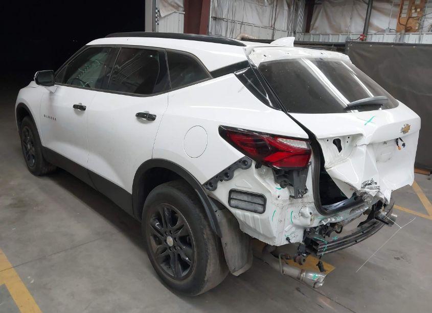 Photo 3 of 2021 Chevrolet Blazer FWD 2LT (VIN 3GNKBCRS4MS511421)