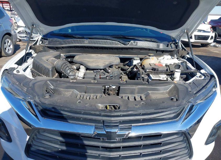 Photo 10 of 2020 Chevrolet Blazer FWD 2LT (VIN 3GNKBCRS5LS554633)