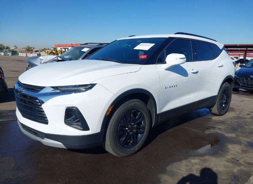 Photo 2 of 2020 Chevrolet Blazer FWD 2LT (VIN 3GNKBCRS5LS554633)