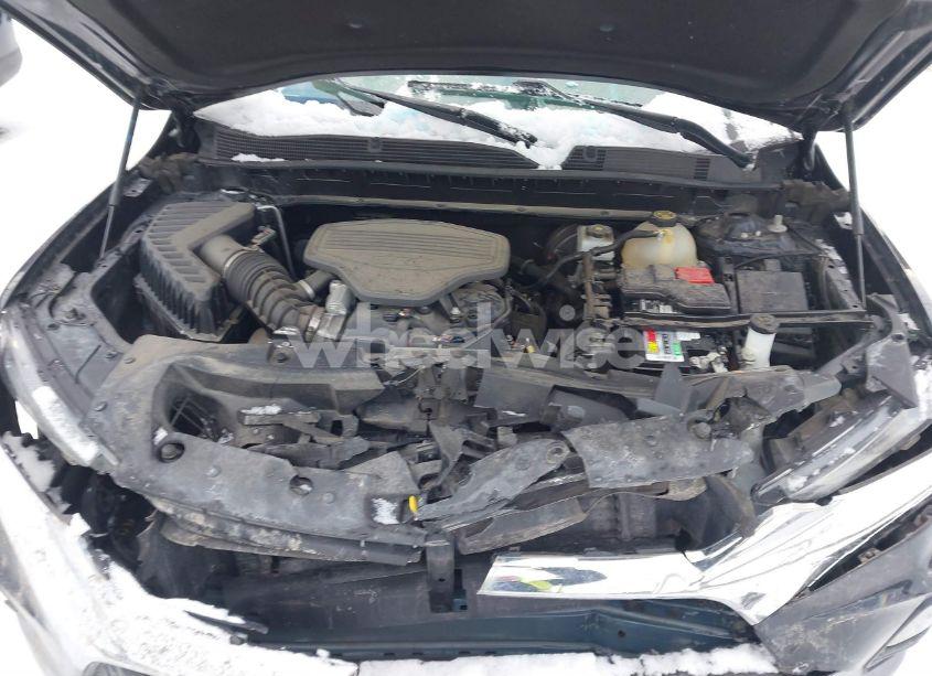 Photo 10 of 2020 Chevrolet Blazer FWD 2LT (VIN 3GNKBCRS5LS626513)