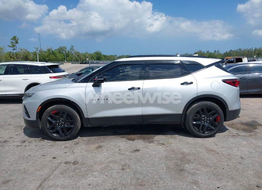 Photo 14 of 2021 Chevrolet Blazer FWD 2LT (VIN 3GNKBCRS5MS554956)