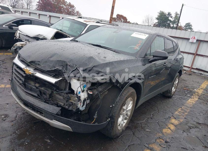 Photo 2 of 2021 Chevrolet Blazer FWD 2LT (VIN 3GNKBCRS5MS586001)