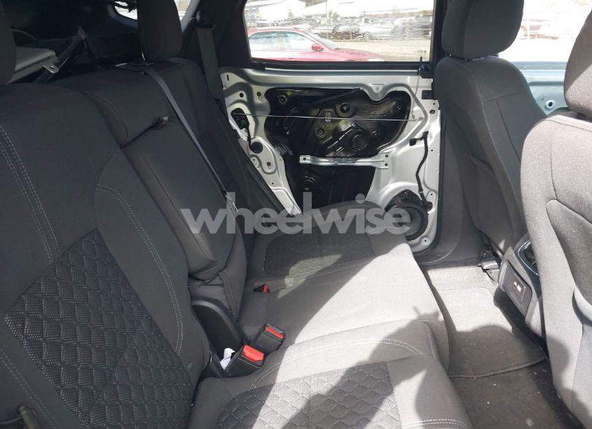 Photo 8 of 2020 Chevrolet Blazer FWD 2LT (VIN 3GNKBCRS6LS596504)