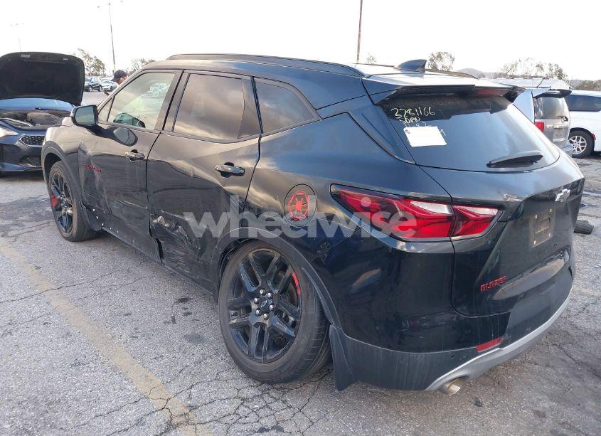 Photo 3 of 2020 Chevrolet Blazer FWD 2LT (VIN 3GNKBCRS6LS644955)