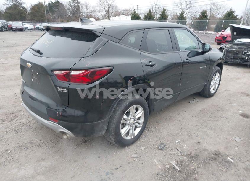 Photo 4 of 2020 Chevrolet Blazer FWD 2LT (VIN 3GNKBCRS6LS701526)