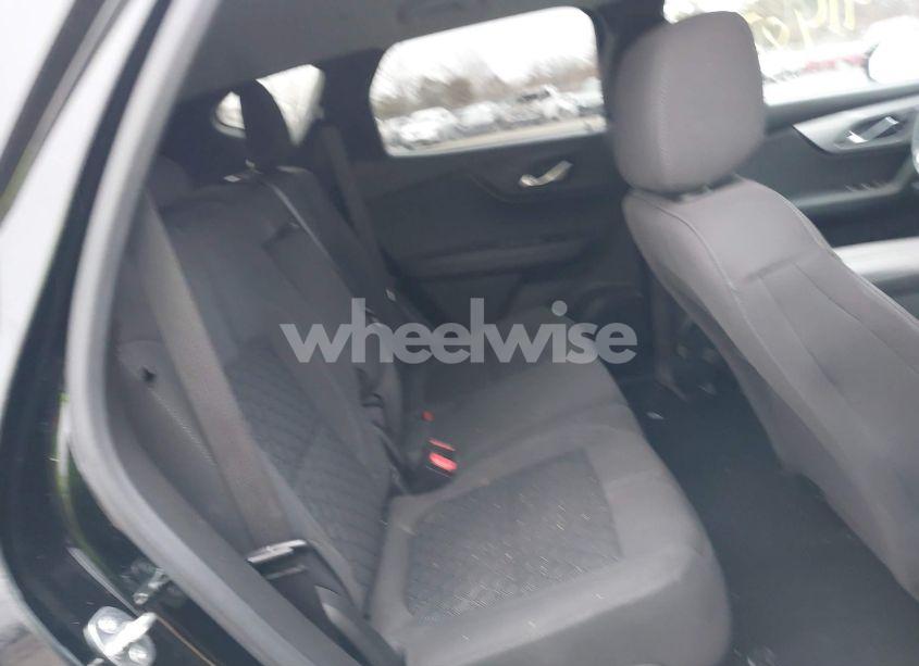 Photo 8 of 2020 Chevrolet Blazer FWD 2LT (VIN 3GNKBCRS6LS701526)
