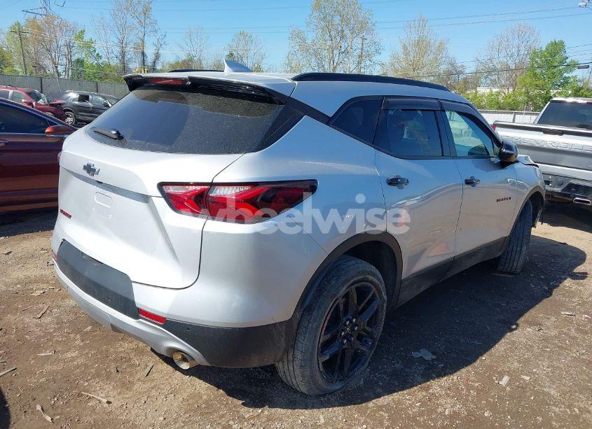 Photo 4 of 2021 Chevrolet Blazer FWD 2LT (VIN 3GNKBCRS6MS515096)