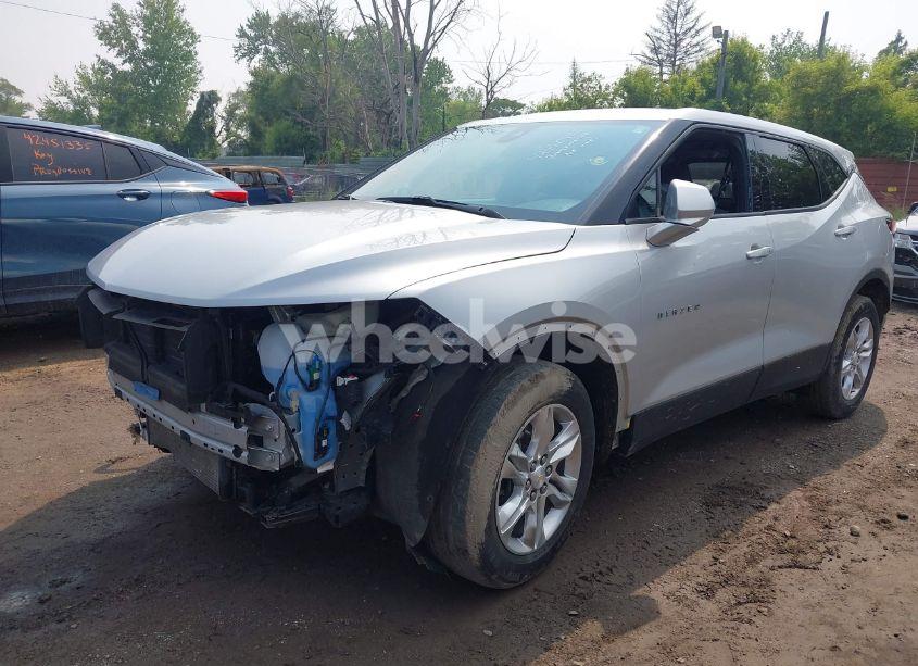 Photo 2 of 2021 Chevrolet Blazer FWD 2LT (VIN 3GNKBCRS6MS542248)