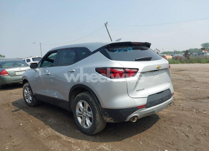 Photo 3 of 2021 Chevrolet Blazer FWD 2LT (VIN 3GNKBCRS6MS542248)