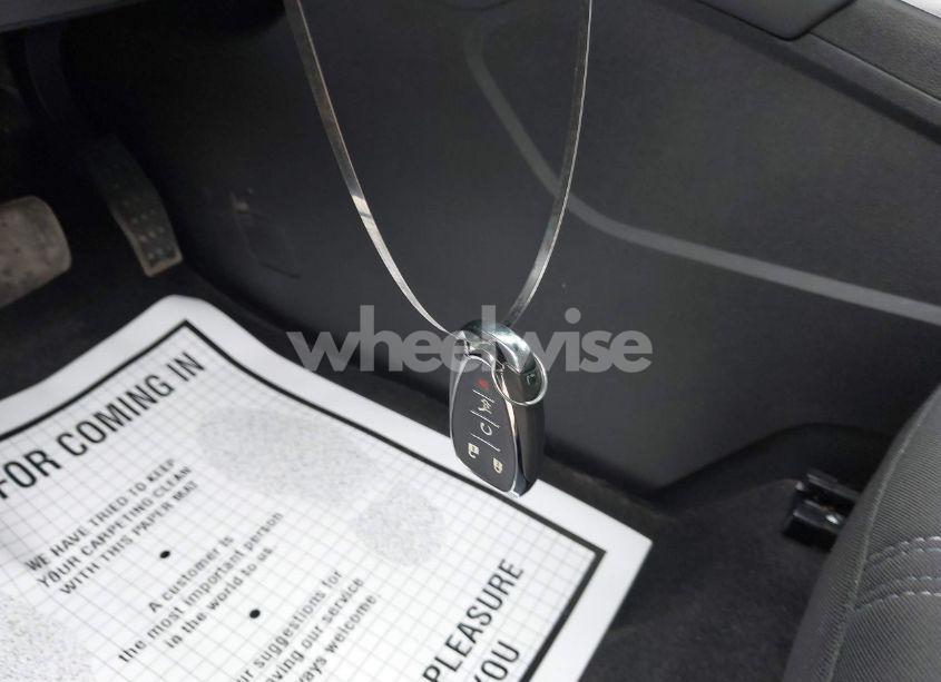 Photo 11 of 2021 Chevrolet Blazer FWD 2LT (VIN 3GNKBCRS6MS554917)