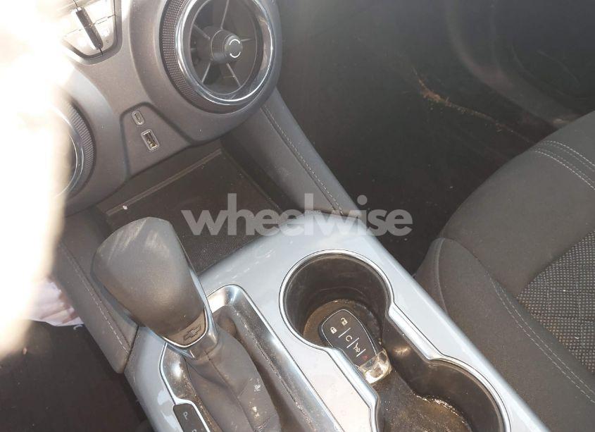 Photo 11 of 2021 Chevrolet Blazer FWD 2LT (VIN 3GNKBCRS6MS584144)