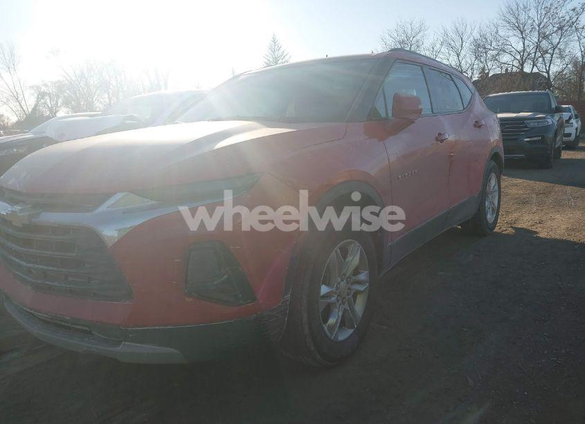 Photo 2 of 2021 Chevrolet Blazer FWD 2LT (VIN 3GNKBCRS6MS584144)