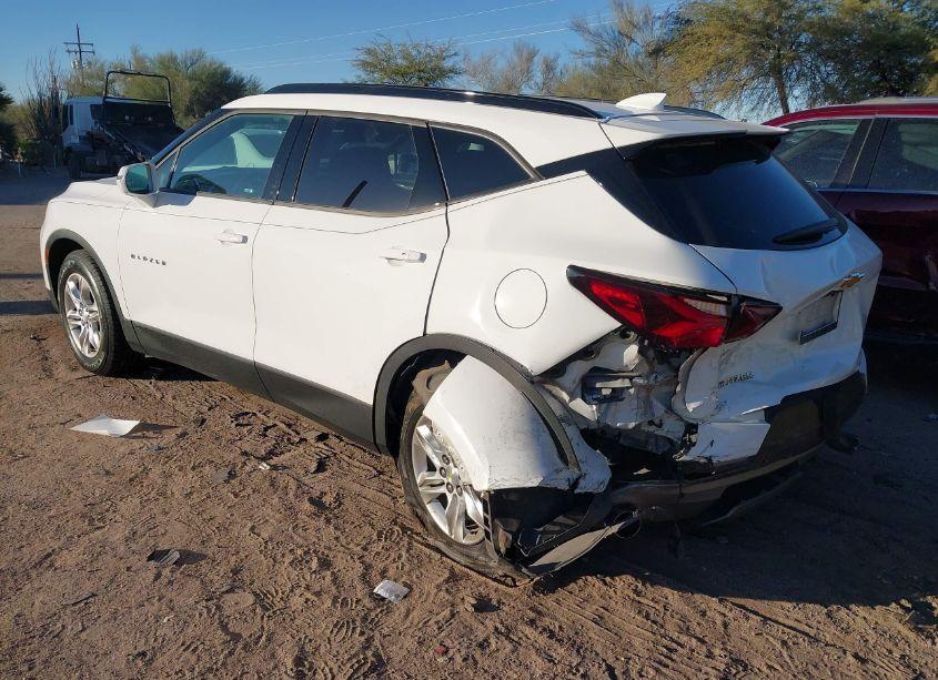 Photo 3 of 2019 Chevrolet Blazer (VIN 3GNKBCRS7KS621053)