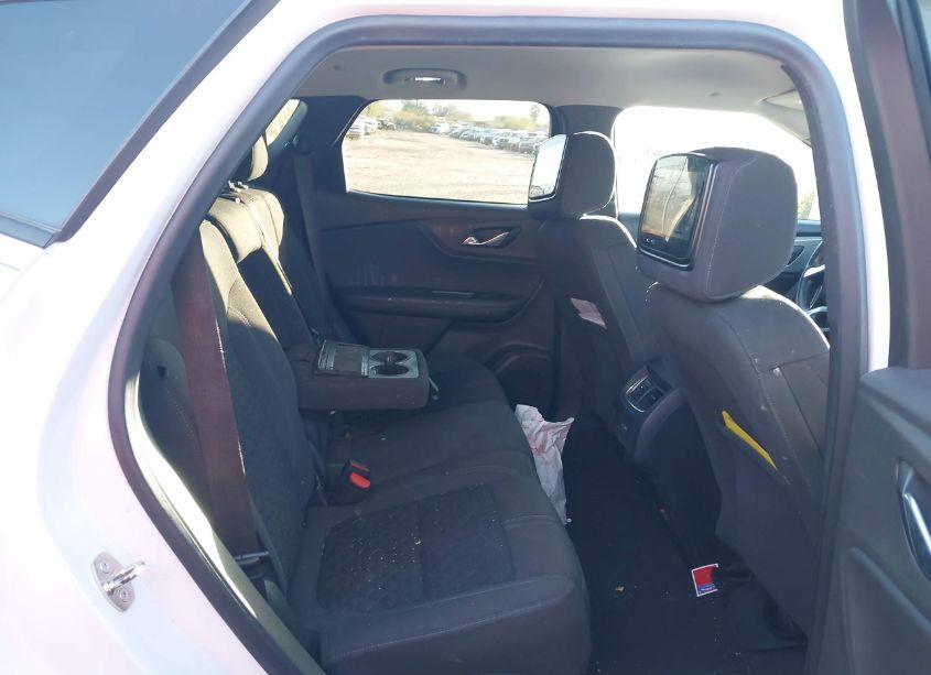 Photo 8 of 2019 Chevrolet Blazer (VIN 3GNKBCRS7KS621053)