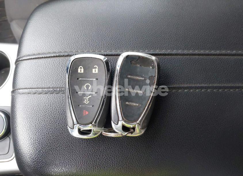 Photo 11 of 2019 Chevrolet Blazer (VIN 3GNKBCRS7KS660242)