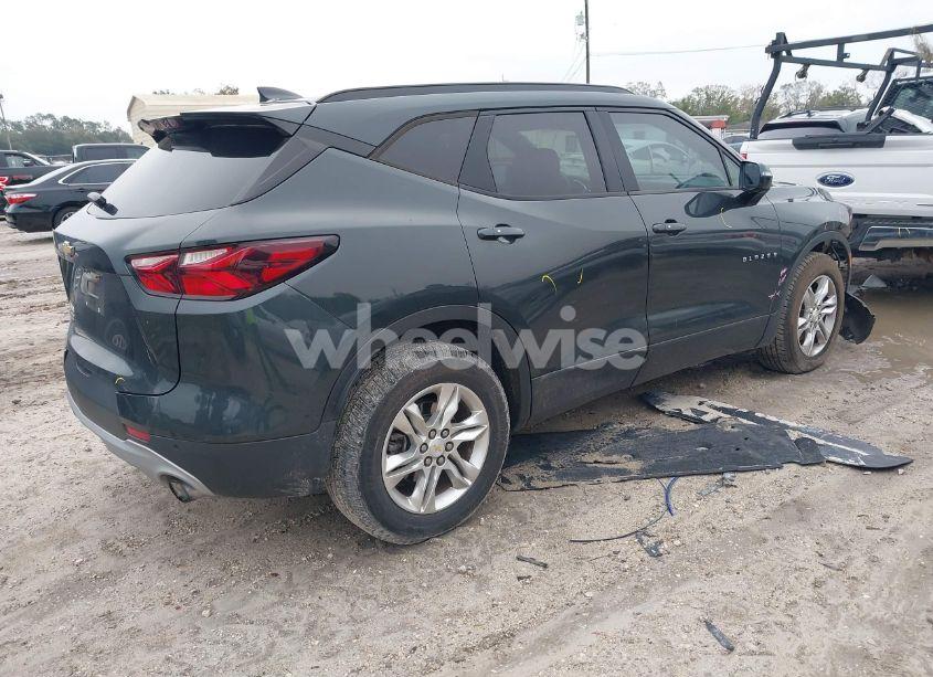 Photo 4 of 2019 Chevrolet Blazer (VIN 3GNKBCRS7KS660242)