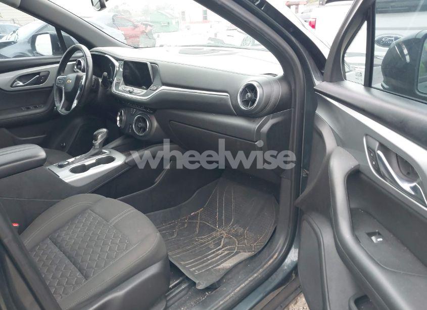 Photo 5 of 2019 Chevrolet Blazer (VIN 3GNKBCRS7KS660242)