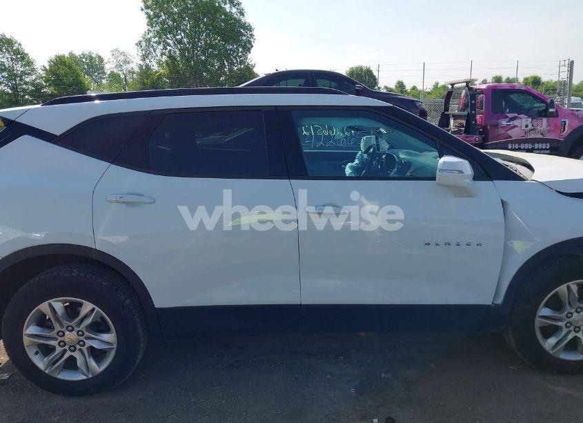 Photo 13 of 2019 Chevrolet Blazer (VIN 3GNKBCRS7KS668731)