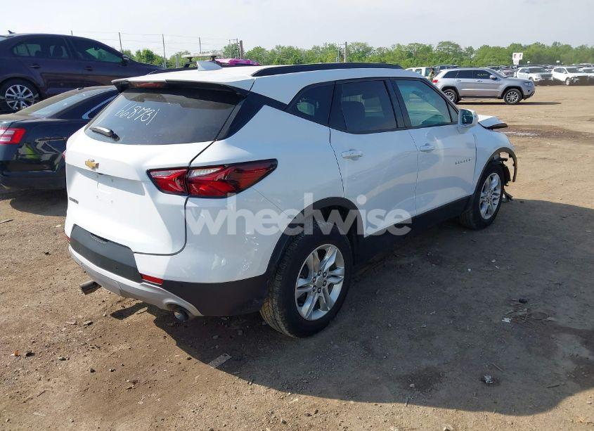 Photo 4 of 2019 Chevrolet Blazer (VIN 3GNKBCRS7KS668731)