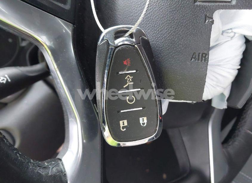 Photo 11 of 2020 Chevrolet Blazer FWD 2LT (VIN 3GNKBCRS7LS598522)