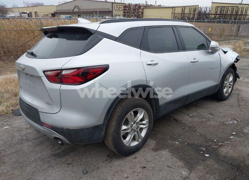 Photo 4 of 2020 Chevrolet Blazer FWD 2LT (VIN 3GNKBCRS7LS598522)