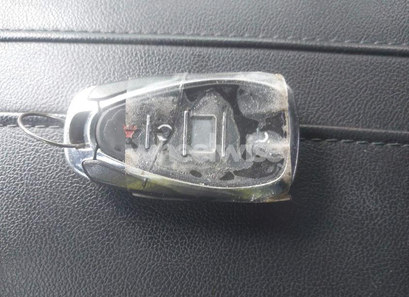 Photo 11 of 2020 Chevrolet Blazer FWD 2LT (VIN 3GNKBCRS7LS610653)