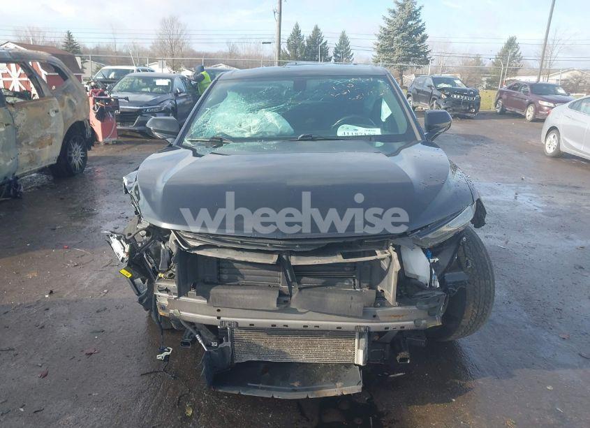 Photo 12 of 2020 Chevrolet Blazer FWD 2LT (VIN 3GNKBCRS7LS610653)