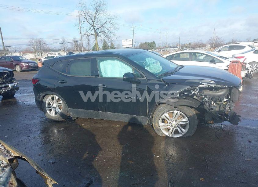 Photo 13 of 2020 Chevrolet Blazer FWD 2LT (VIN 3GNKBCRS7LS610653)