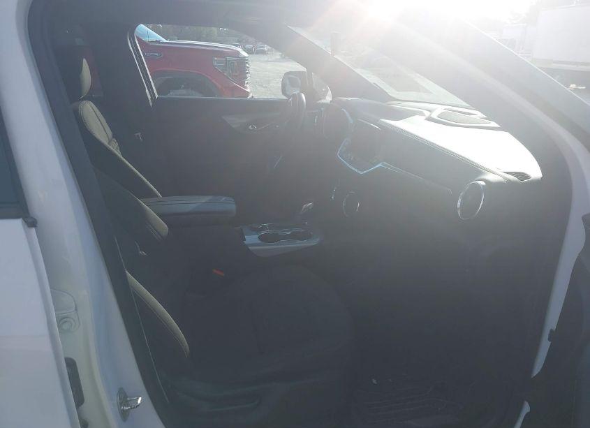 Photo 5 of 2020 Chevrolet Blazer FWD 2LT (VIN 3GNKBCRS7LS672764)