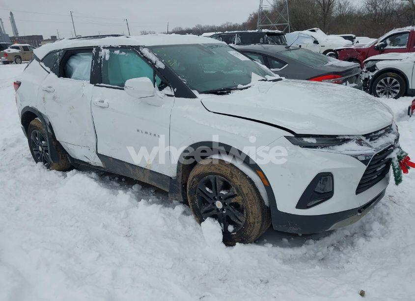 2021 Chevrolet Blazer FWD 2LT (VIN 3GNKBCRS7MS501854) main photo