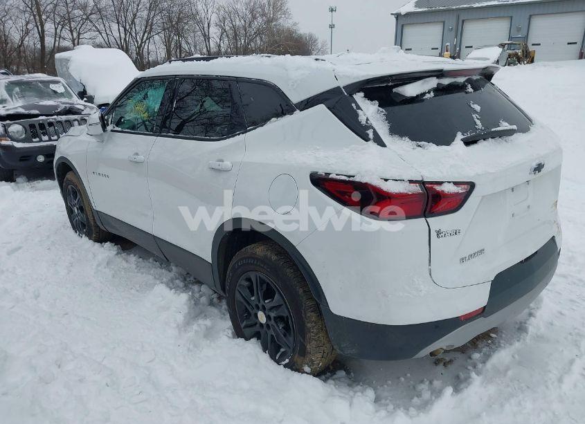 Photo 3 of 2021 Chevrolet Blazer FWD 2LT (VIN 3GNKBCRS7MS501854)