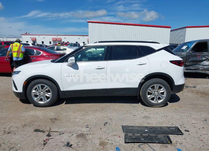 Photo 14 of 2021 Chevrolet Blazer FWD 2LT (VIN 3GNKBCRS7MS538791)